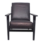Fauteuil d'appoint, bois de manguier massif artisanal, cuir de buffle pleine fleur, mousse haute densité, milieu du siècle moderne